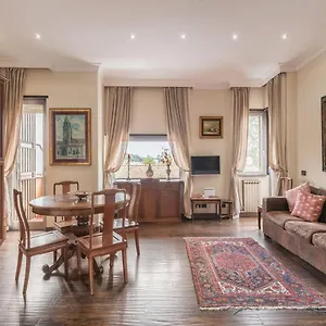 The Rent - Elegant Two-bedroom In Via Aurelia Apartament