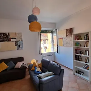 Garbatella Apartament