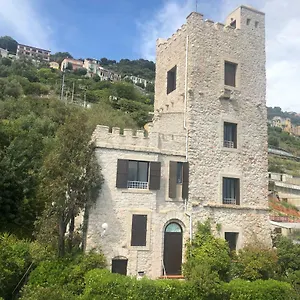 Nella Torre Grimaldi (Liguria)